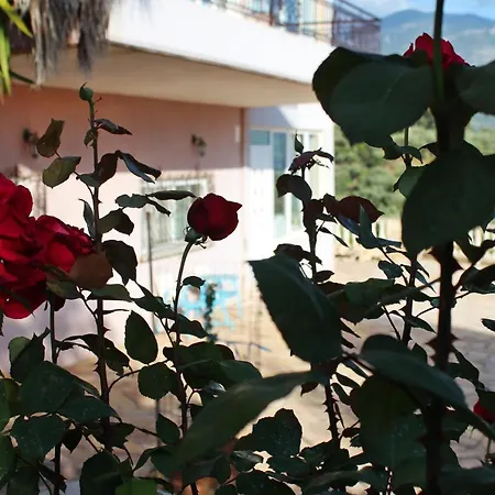 Holiday Geor. Mpaka Apartment
